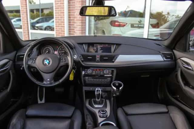 BMW X1 (2014) thumbnail 3