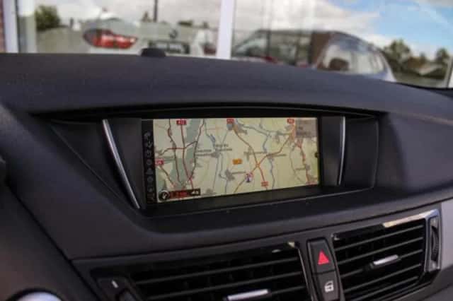BMW X1 (2014) thumbnail 6