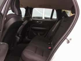 Volvo V60 (2022) thumbnail 17
