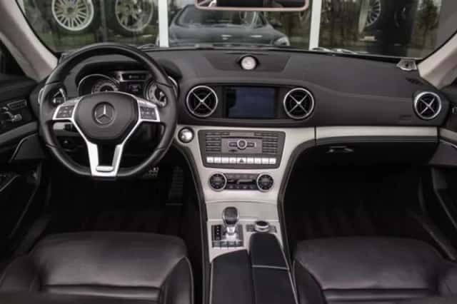 Mercedes-Benz SL-Klasse (2015) thumbnail 3