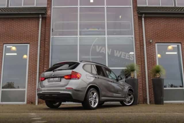 BMW X1 (2010) thumbnail 5
