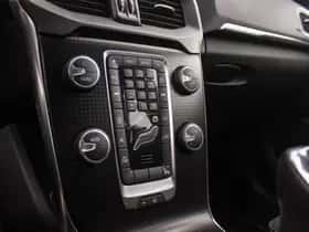 Volvo V40 (2016) thumbnail 28