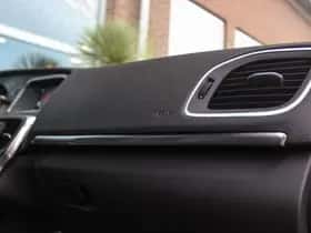 Volvo V40 (2016) thumbnail 34