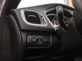 Volvo V40 (2016) thumbnail 35