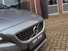 Volvo V40 (2016) thumbnail 49