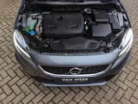 Volvo V40 (2016) thumbnail 10