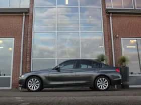 BMW 3-Serie (2012) thumbnail 6