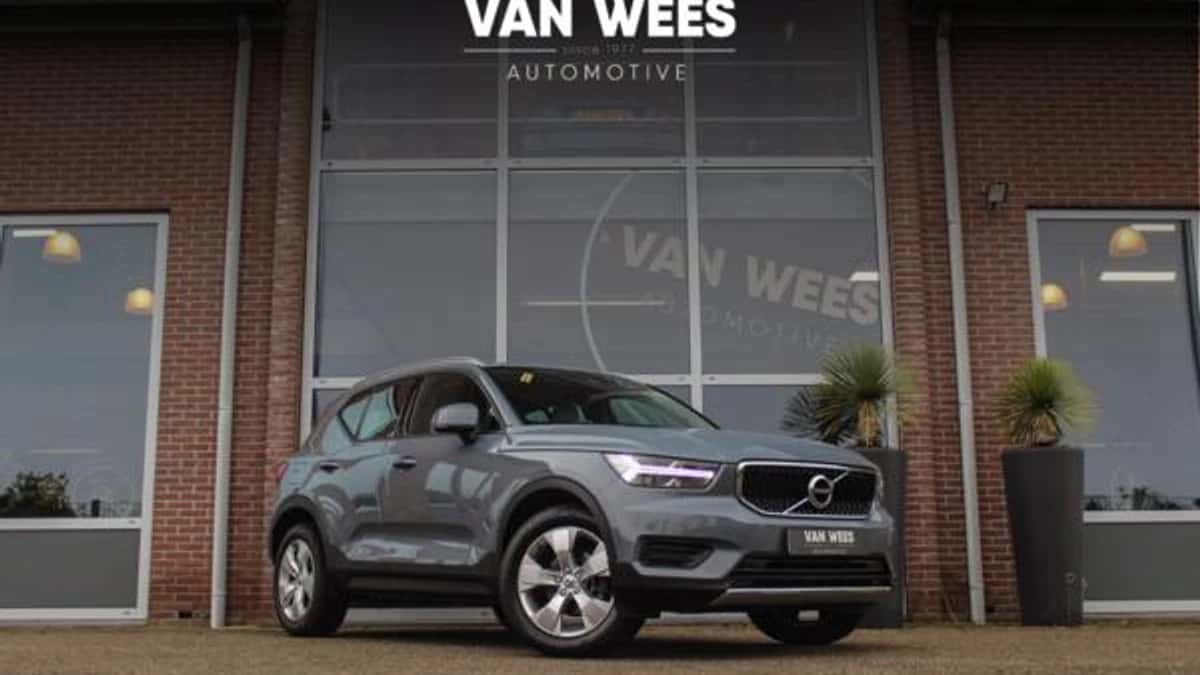 Volvo XC40 (2019) — foto 1