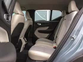 Volvo XC40 (2019) thumbnail 18