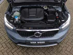 Volvo XC40 (2019) thumbnail 10
