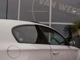 BMW 1-Serie (2010) thumbnail 40