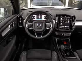 Volvo XC40 (2025) thumbnail 11