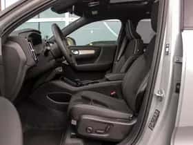 Volvo XC40 (2025) thumbnail 14