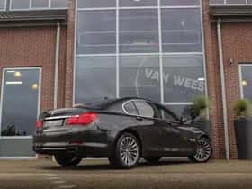 BMW 7-Serie (2012) thumbnail 5