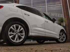 Audi Q3 (2021) thumbnail 49