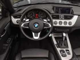 BMW Z4 (2016) thumbnail 12