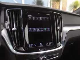 Volvo V60 (2021) thumbnail 25