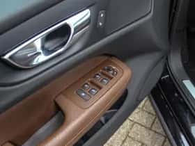 Volvo V60 (2021) thumbnail 35