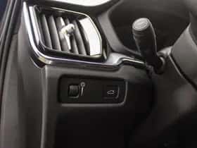 Volvo V60 (2021) thumbnail 38