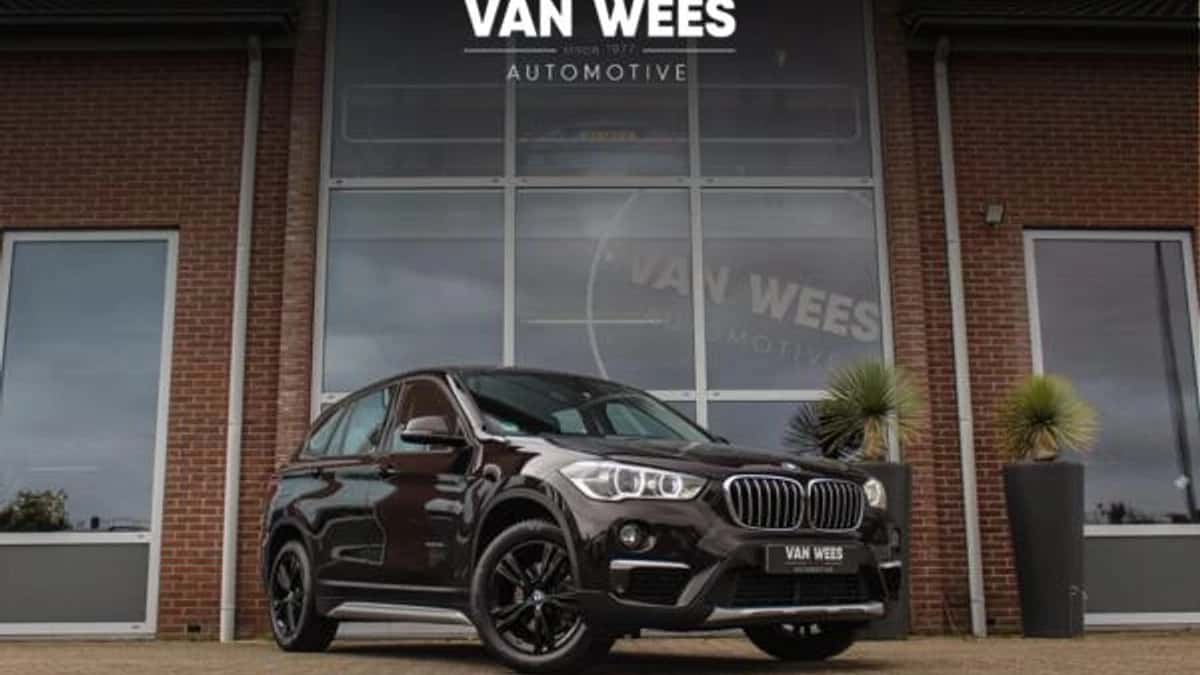 BMW X1 (2021) — foto 1