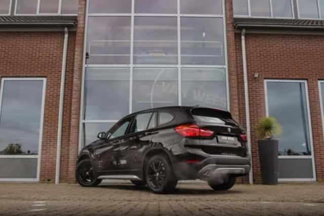 BMW X1 (2016) thumbnail 4