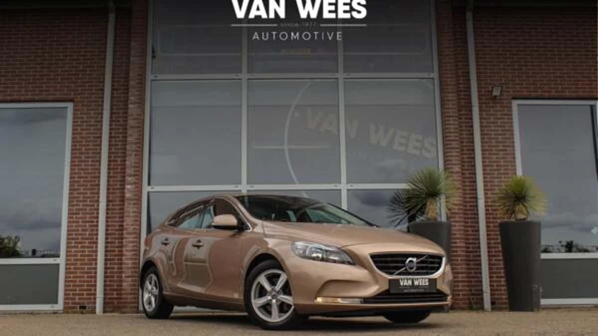 Volvo V40 (2013) — foto 1