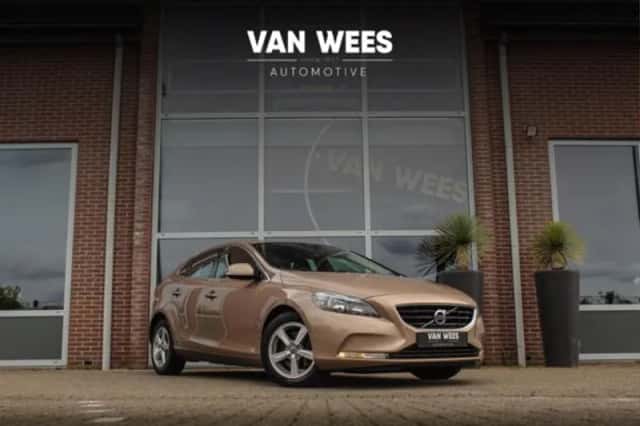 Volvo V40 (2013) thumbnail 1