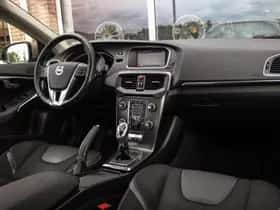 Volvo V40 (2013) thumbnail 12
