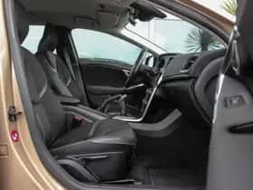 Volvo V40 (2013) thumbnail 15