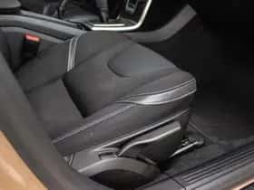 Volvo V40 (2013) thumbnail 17