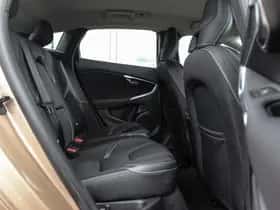 Volvo V40 (2013) thumbnail 19