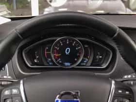 Volvo V40 (2013) thumbnail 22