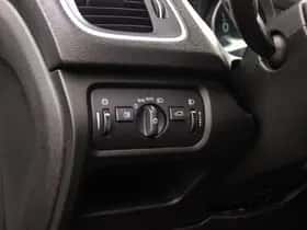 Volvo V40 (2013) thumbnail 37