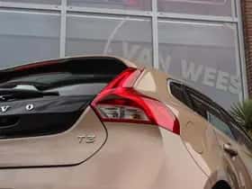 Volvo V40 (2013) thumbnail 43