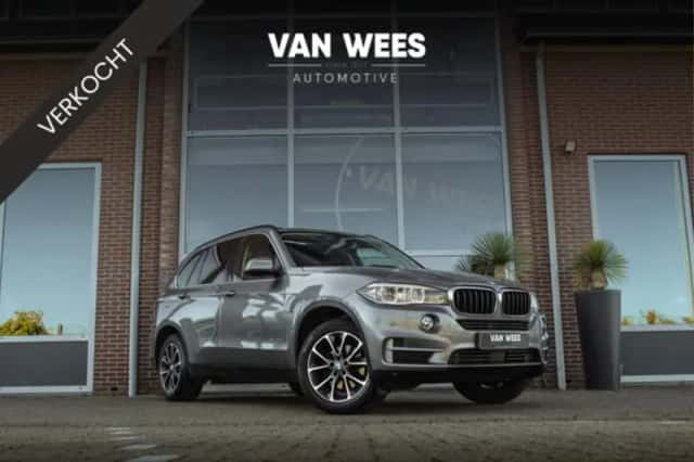 BMW X5 (2013) thumbnail 1