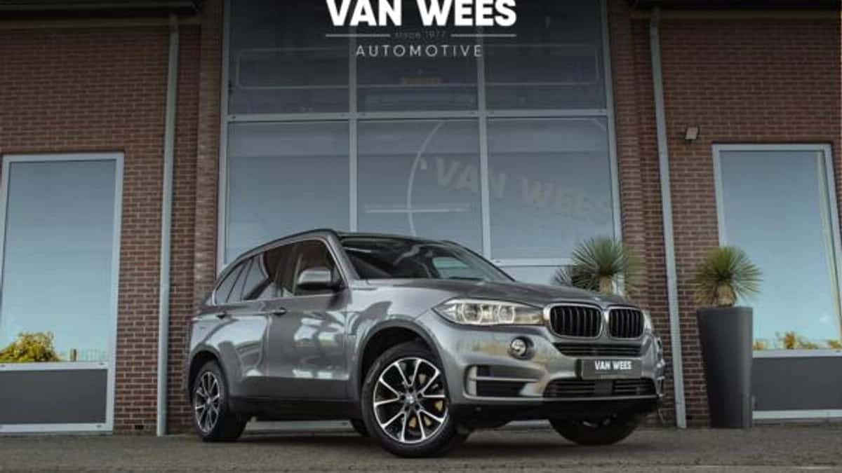 BMW X5 (2017) — foto 1