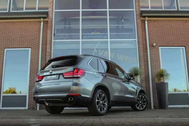 BMW X5 (2013) thumbnail 5