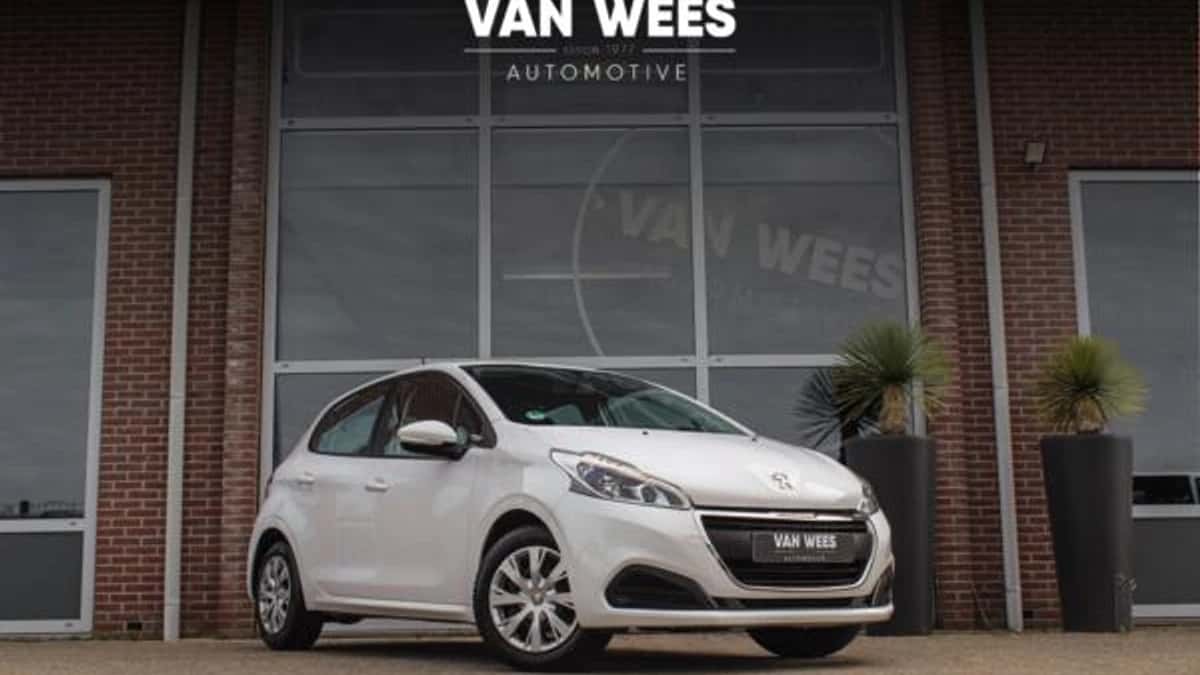 Peugeot 208 (2020) — foto 1