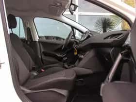 Peugeot 208 (2020) thumbnail 14