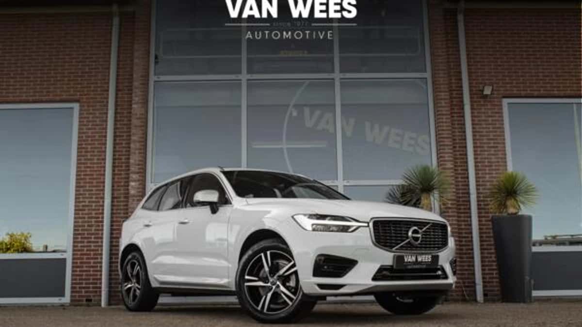 Volvo XC60 (2024) — foto 1
