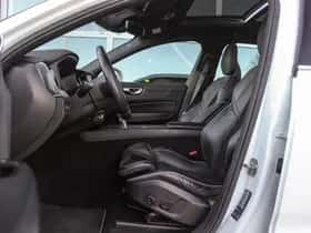 Volvo XC60 (2024) thumbnail 14