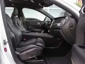 Volvo XC60 (2024) thumbnail 15