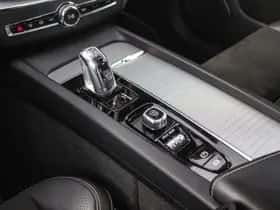 Volvo XC60 (2024) thumbnail 32