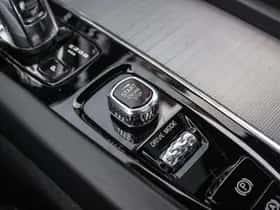 Volvo XC60 (2024) thumbnail 34