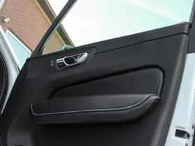 Volvo XC60 (2024) thumbnail 38