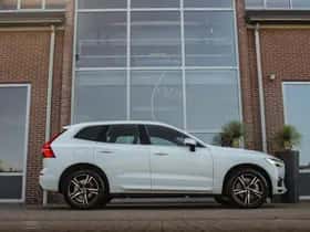 Volvo XC60 (2024) thumbnail 7