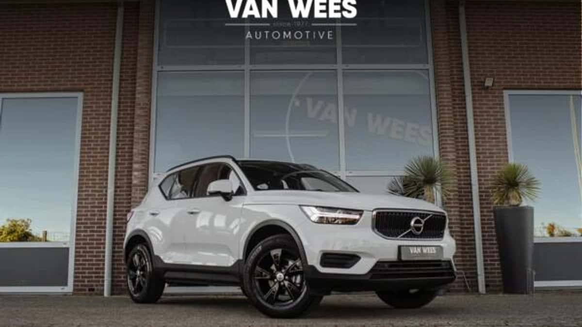 Volvo XC40 (2021) — foto 1