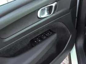 Volvo XC40 (2021) thumbnail 32