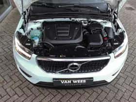 Volvo XC40 (2021) thumbnail 10