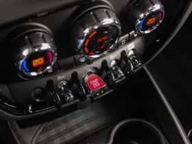 MINI Clubman (2022) thumbnail 32